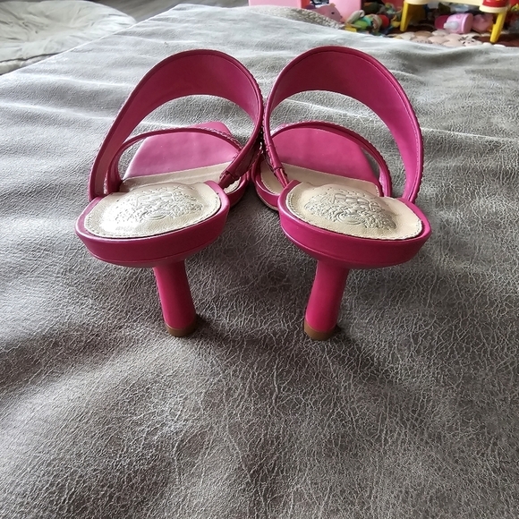 Vince Camuto Cherzel Heel Sandals - Picture 5 of 7